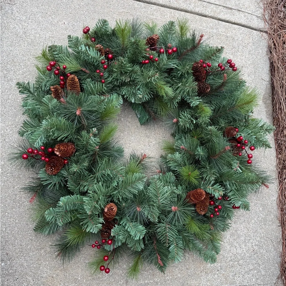 Festive Green and Red Holiday Wreath - NWT